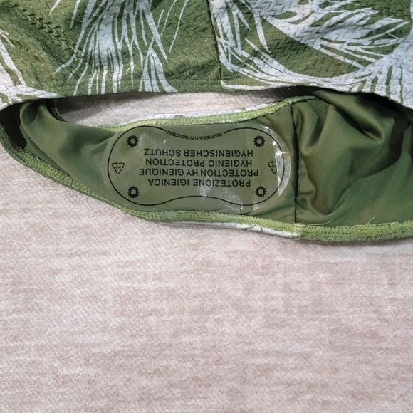 NWT XL Fashion Nova swim suit - Picture 4 of 5